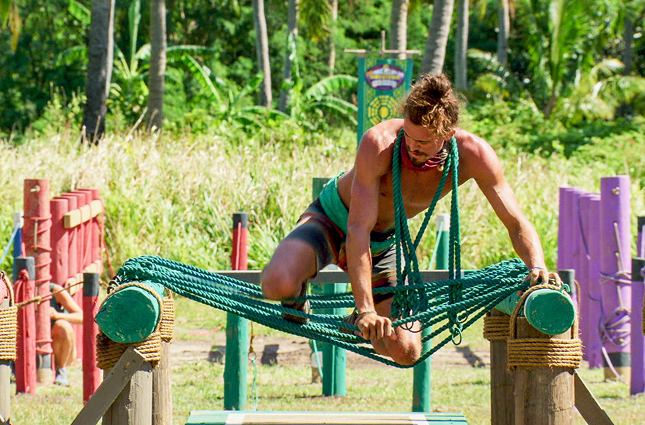 Survivor: Edge of Extinction - Season 38, episode 13: "I See the Million Dollars"