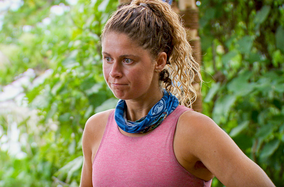 survivor-cast-elizabeth-beisel-season-39-island-of-the-idols