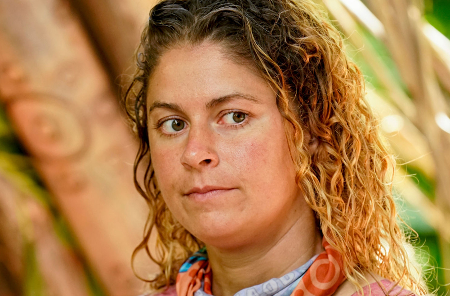 survivor-cast-elizabeth-beisel-season-39-island-of-the-idols