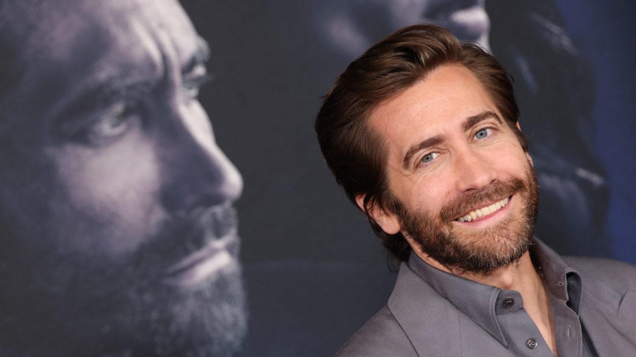 Jake Gyllenhaal Tapped To Host Saturday Night Live - globaltv