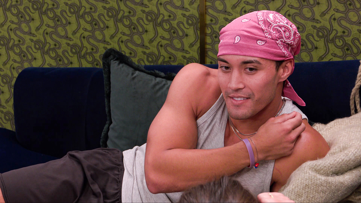 CBS Clarifies Zach’s Game-Changing Power - globaltv